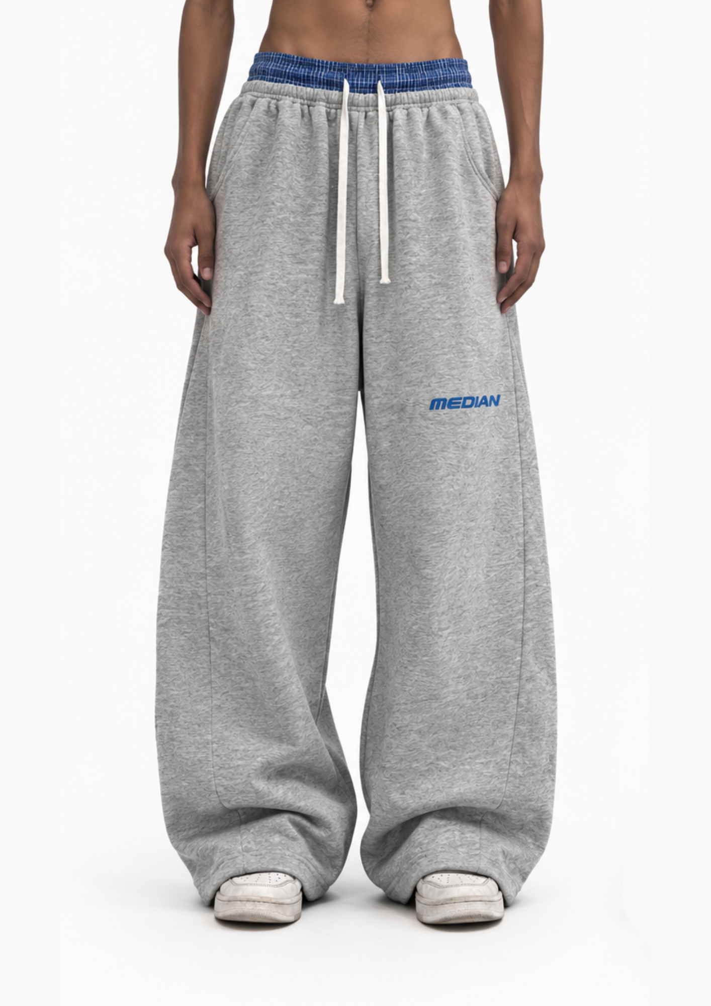 Median Baggy Barrel Sweatpants